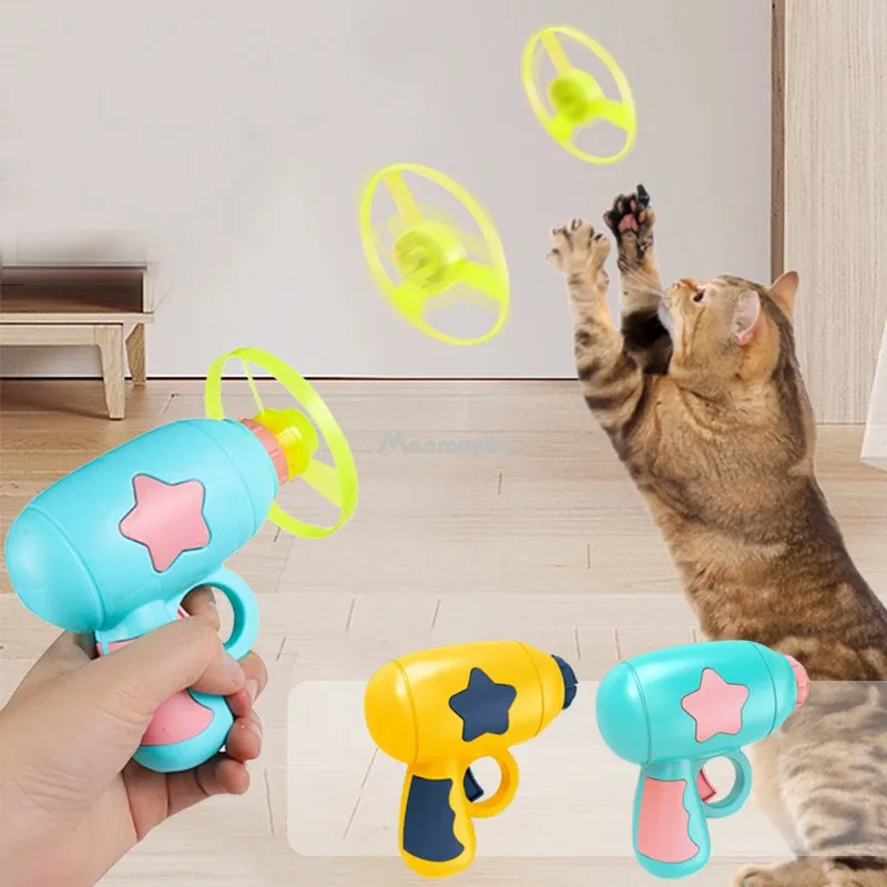 Lanceur de mini-frisbees interactif pour chat