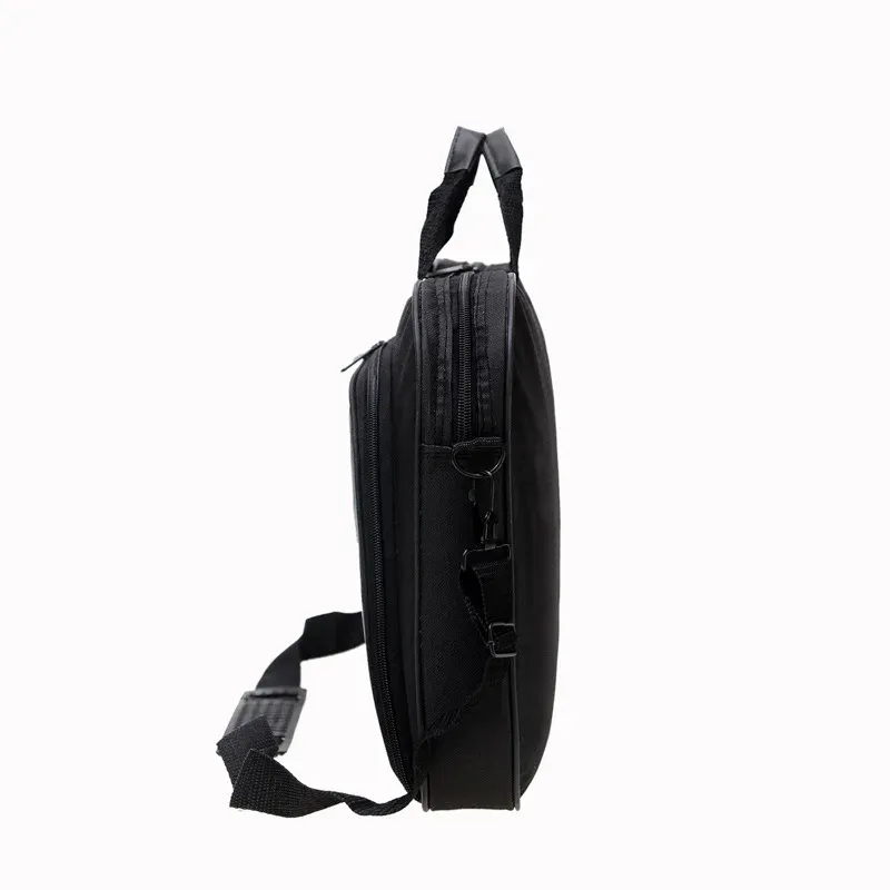 Sacoche business en nylon noir, détail des finitions