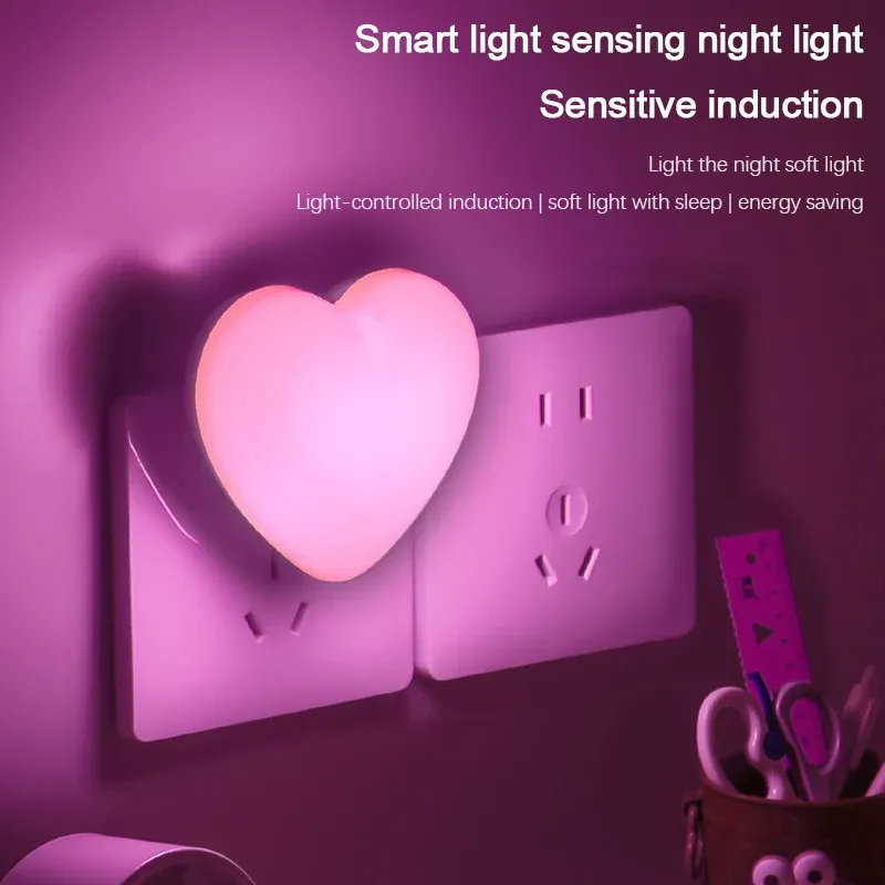 Veilleuse LED à capteur de mouvement, lampe de nuit économe en énergie, prise américaine, idéale pour chambre d'enfant et escaliers - Image 1