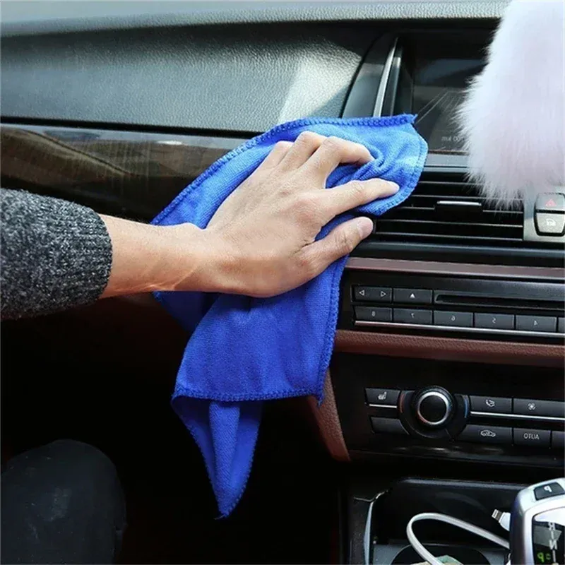 Chiffon de polissage pour détails automobiles