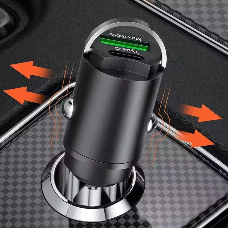 Chargeur de voiture à charge rapide en situation