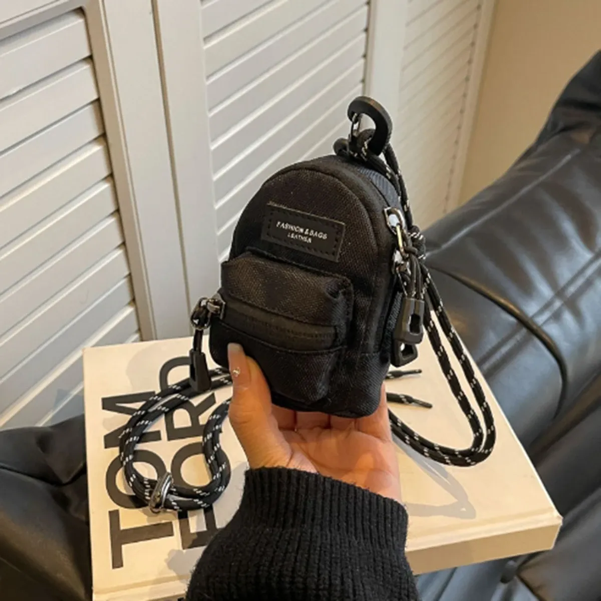 Mini portefeuille unisexe, petit sac à bandoulière portable, pour écouteurs et clés, style hip-hop décontracté, polyvalent 4