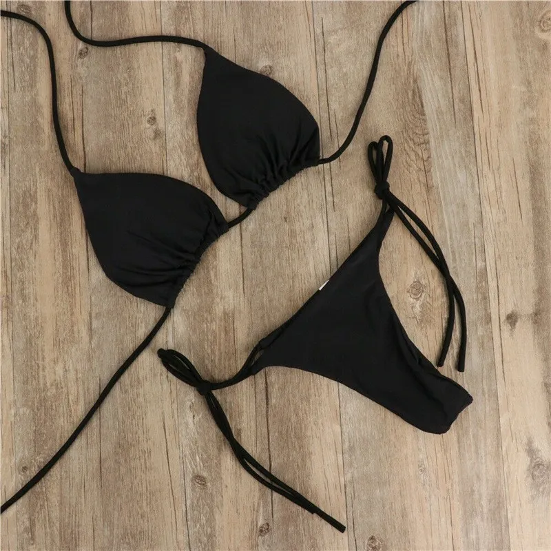 Maillot de bain femme lifestyle