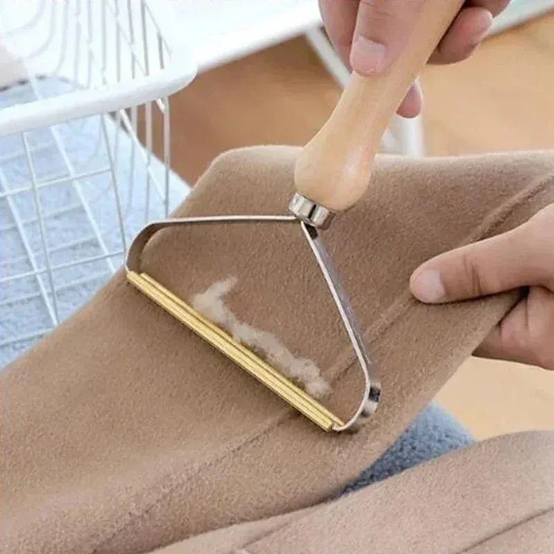 Détail de la brosse anti-peluches