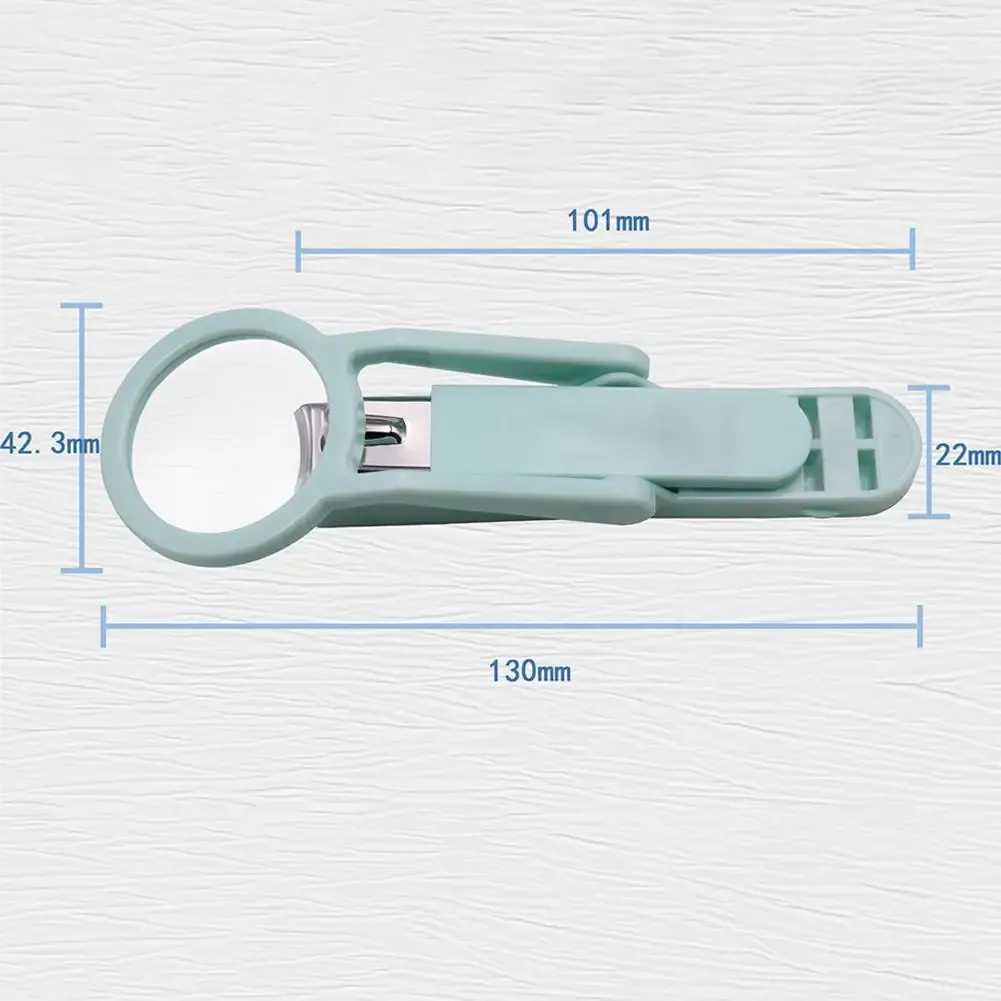 Coupe-ongles à loupe, utilisation au quotidien