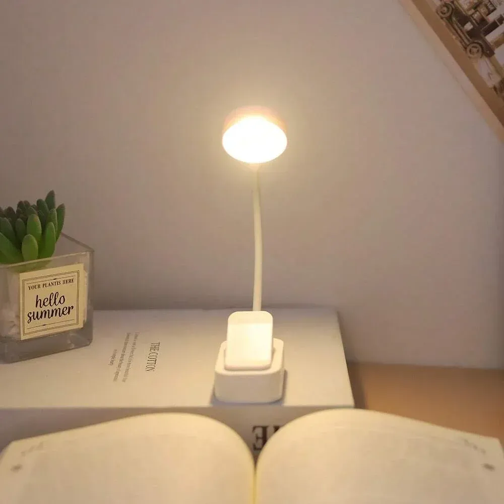 Mini lampe de lecture LED à pince, lampe de table avec 3 modes d'éclairage réglables, protection des yeux, idéale pour l'étude, le voyage et la chambre 4
