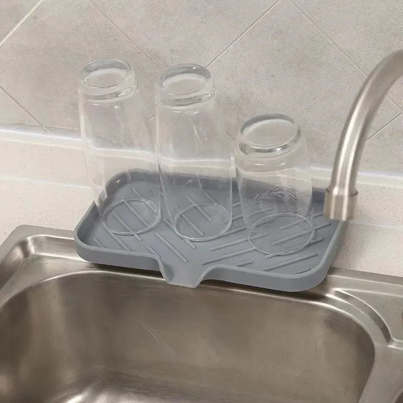 Plateau d'évier en silicone, détail de l'organisation