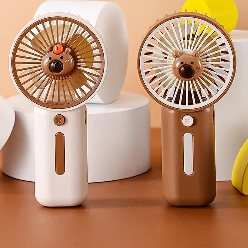 Mini ventilateur Capibara au quotidien
