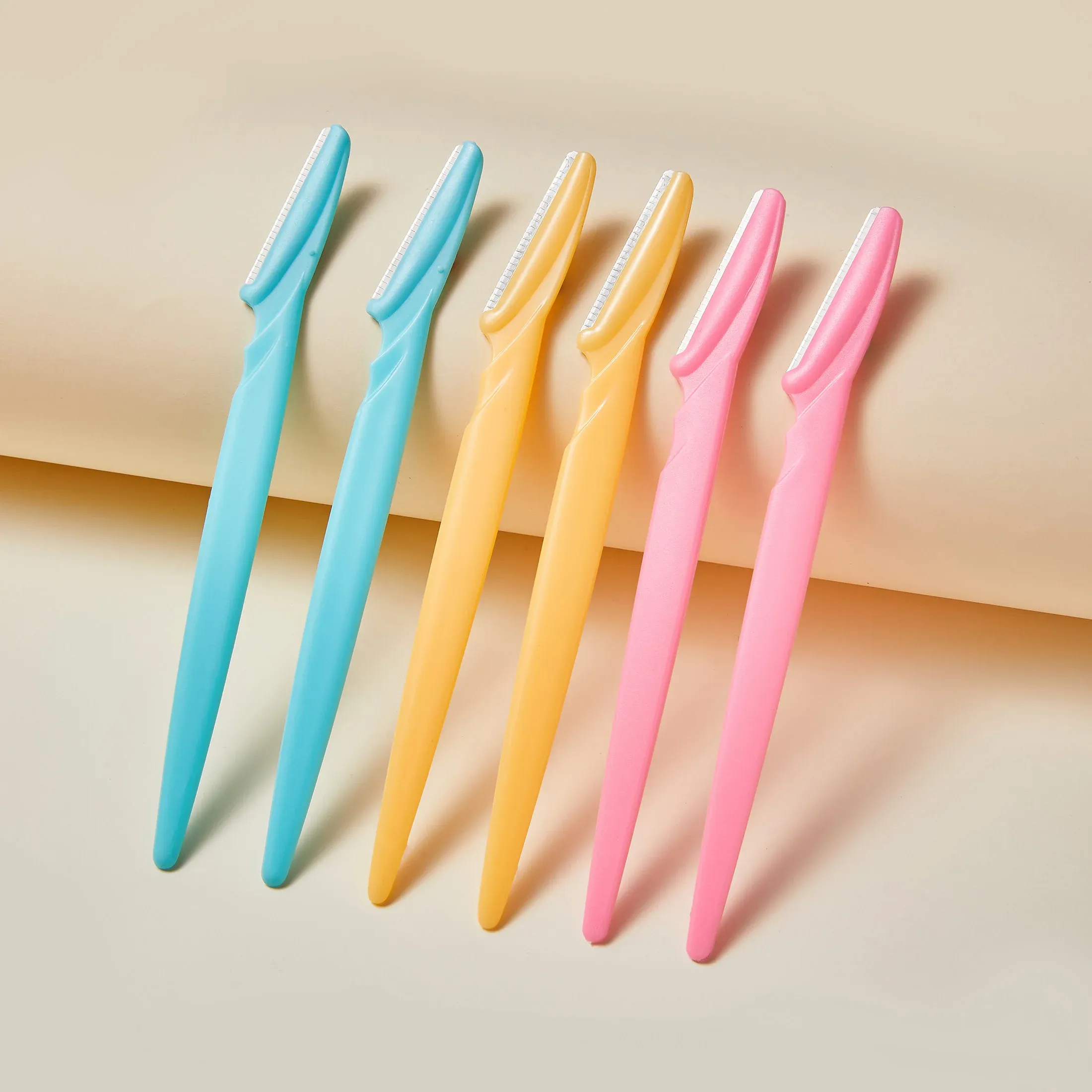 Lame de rasoir portable pour femme, couteau de sécurité pour épilation des sourcils et maquillage - Image 1