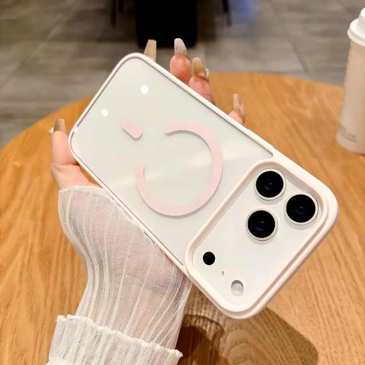 Vue détaillée de la coque MagSafe