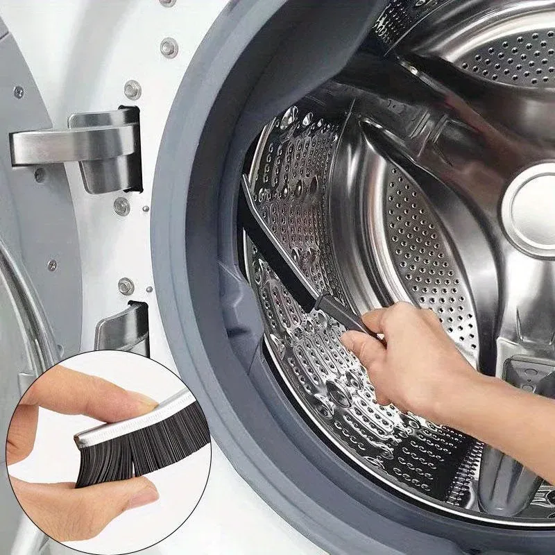 Détail de la brosse pour nettoyage des interstices