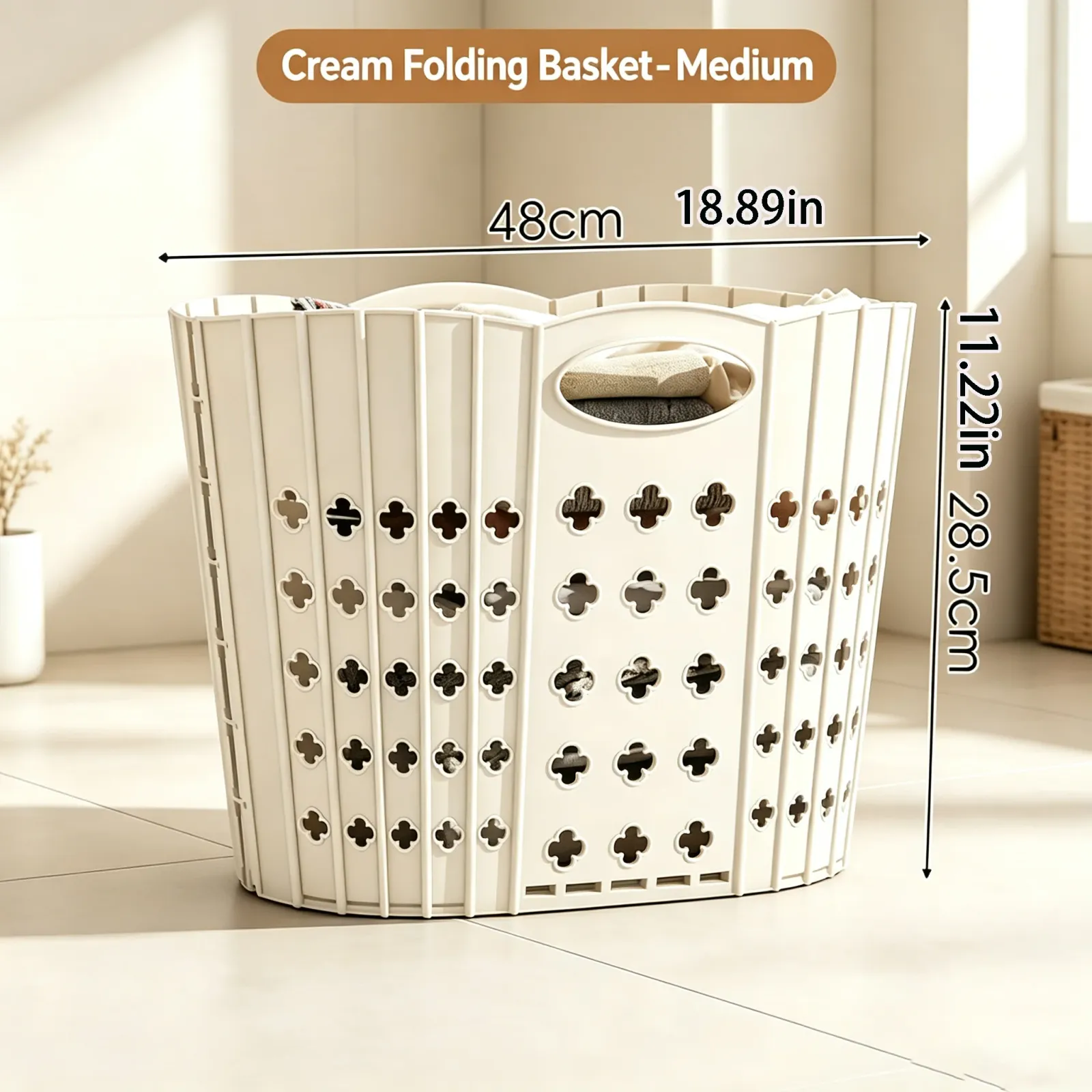Panier à linge pliable dans une salle de bain