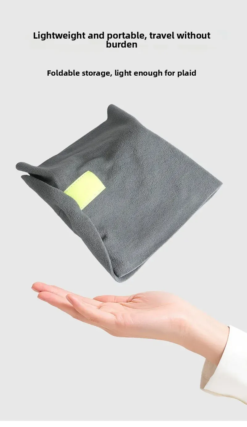 Coussin de voyage en forme de U en situation réelle