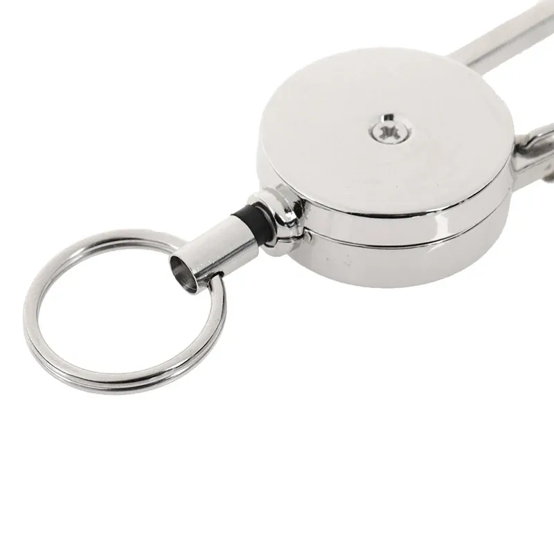 Porte-clés rétractable avec clés et badge