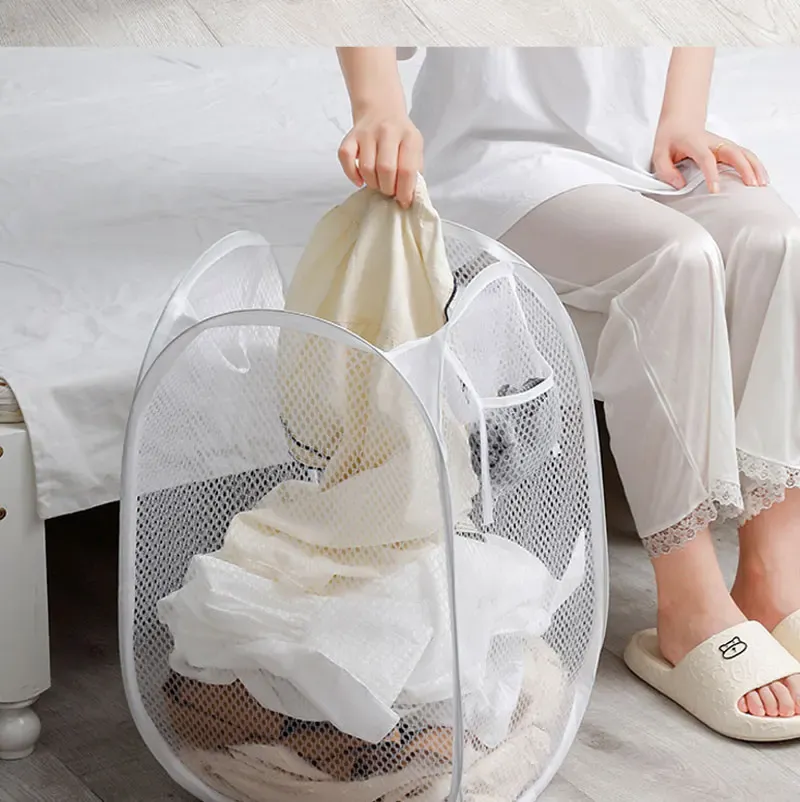 Panier à linge pliable en maille détail des finitions