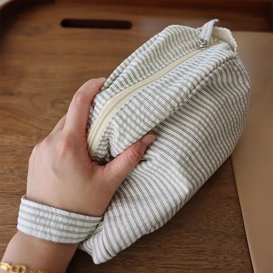 Trousse de toilette portable grande capacité pour hommes et femmes, sac de voyage et de rangement pour vêtements 5