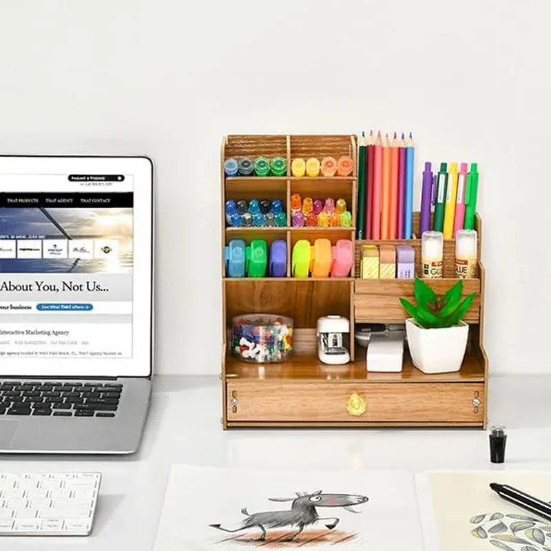 Organisateur de bureau en bois, touche décorative