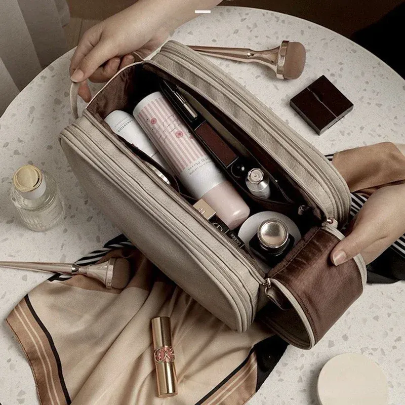 Trousse de toilette Style A, ouverture