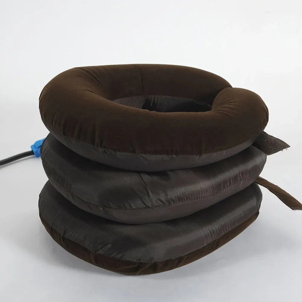 Détail de l'attelle cervicale gonflable