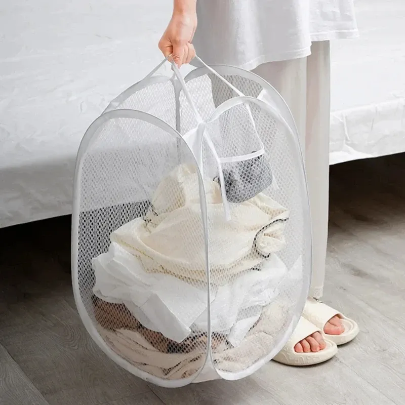 Panier à linge pliable en situation