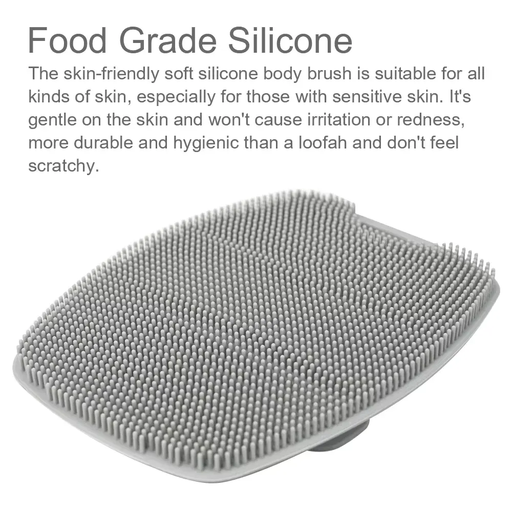 Brosse exfoliante en silicone en situation d'utilisation sous la douche