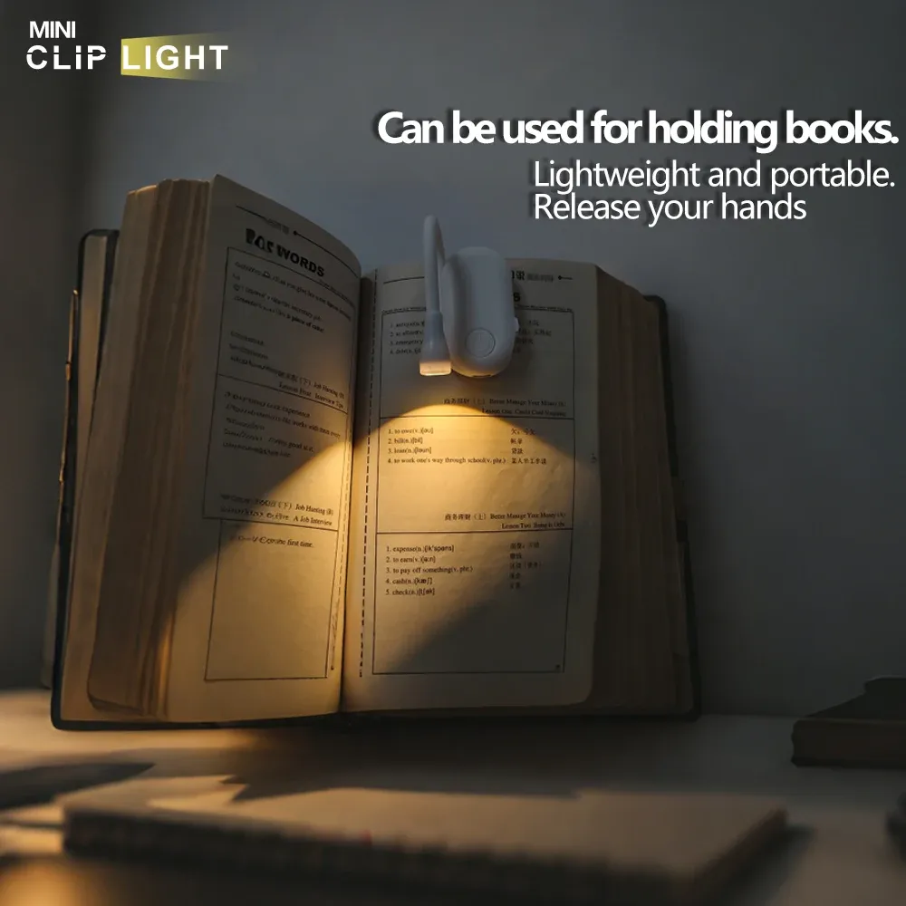 Mini lampe de lecture LED avec clip réglable à 360°