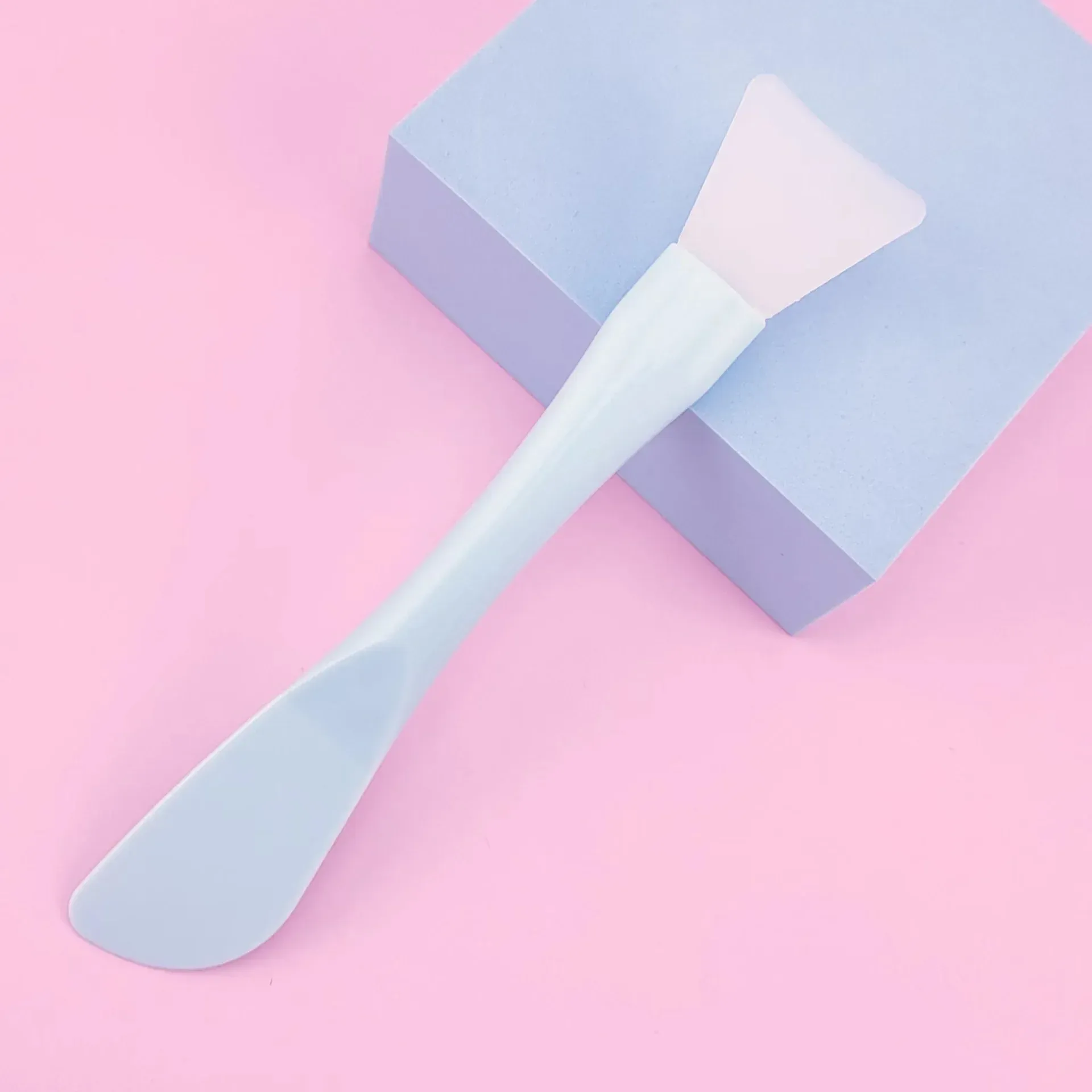 Pinceau à masque facial en silicone, tête souple avec racloir intégré, pinceau double usage pour masque d'argile, outil de beauté pour l'application de masques DIY 10