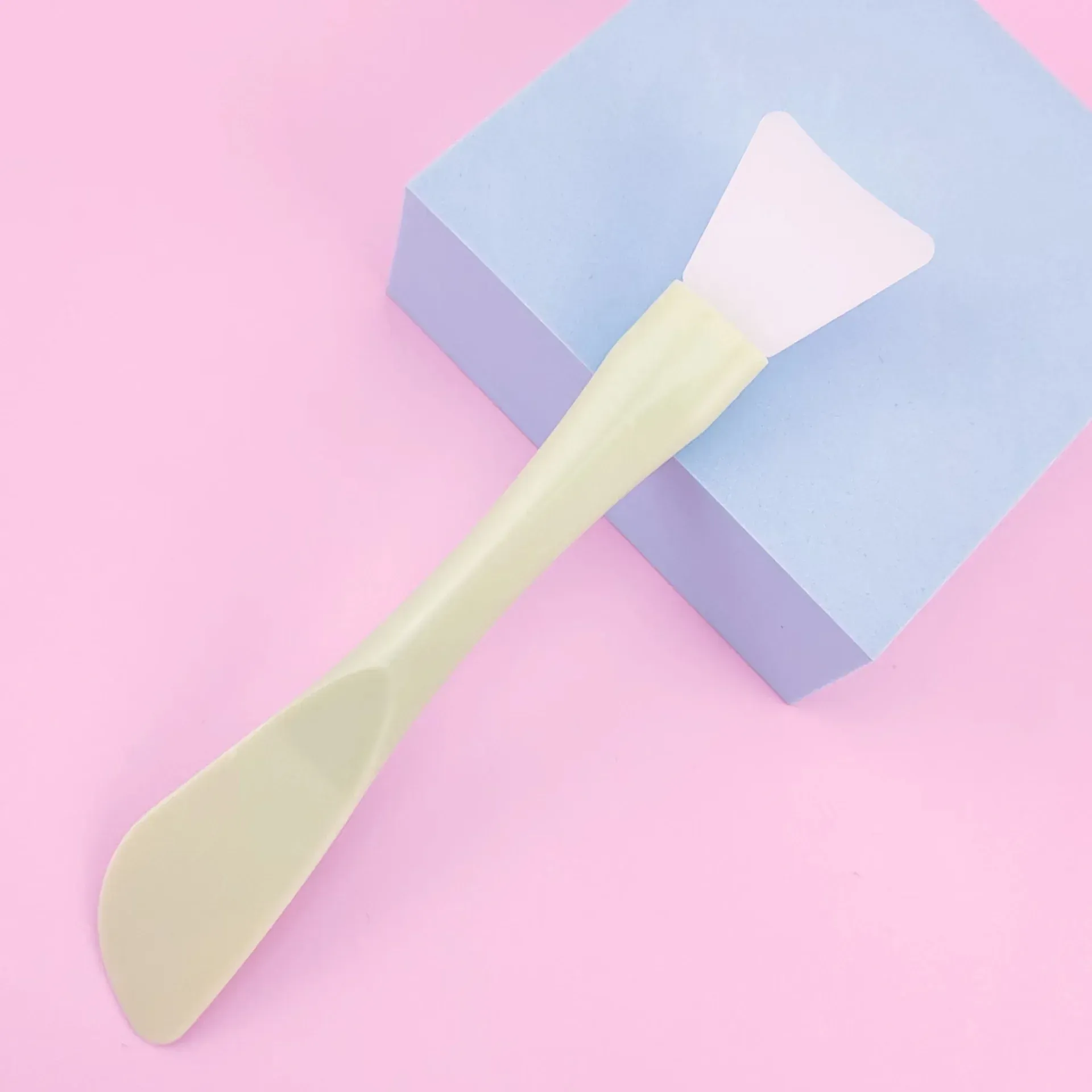 Pinceau à masque facial en silicone, tête souple avec racloir intégré, pinceau double usage pour masque d'argile, outil de beauté pour l'application de masques DIY 9