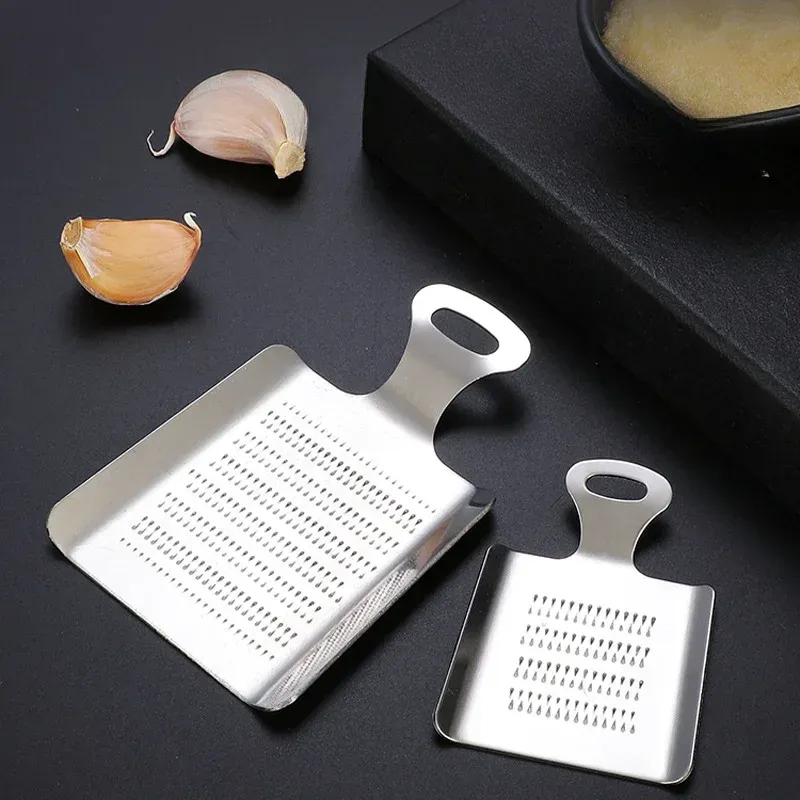 Râpe à wasabi, gingembre et ail avec presse-ail, hachoir et éplucheur en S, ustensiles de cuisine en acier inoxydable, lot de 1 pièce