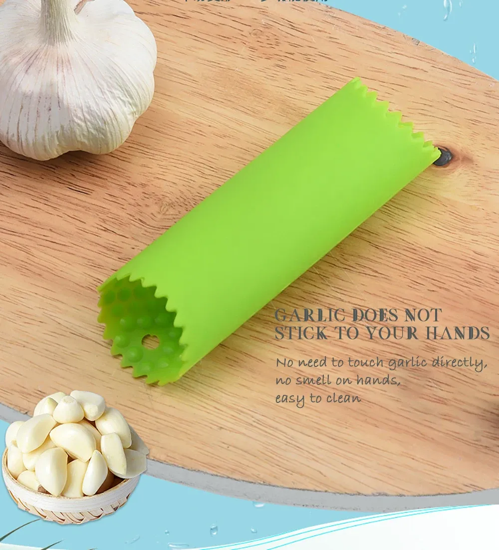 Éplucheur d'ail en silicone utilisé pour la préparation