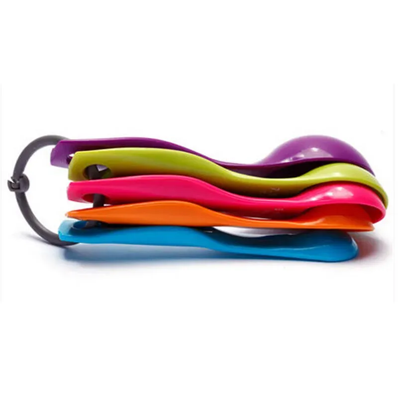 Ensemble de cuillères doseuses colorées, vue 5