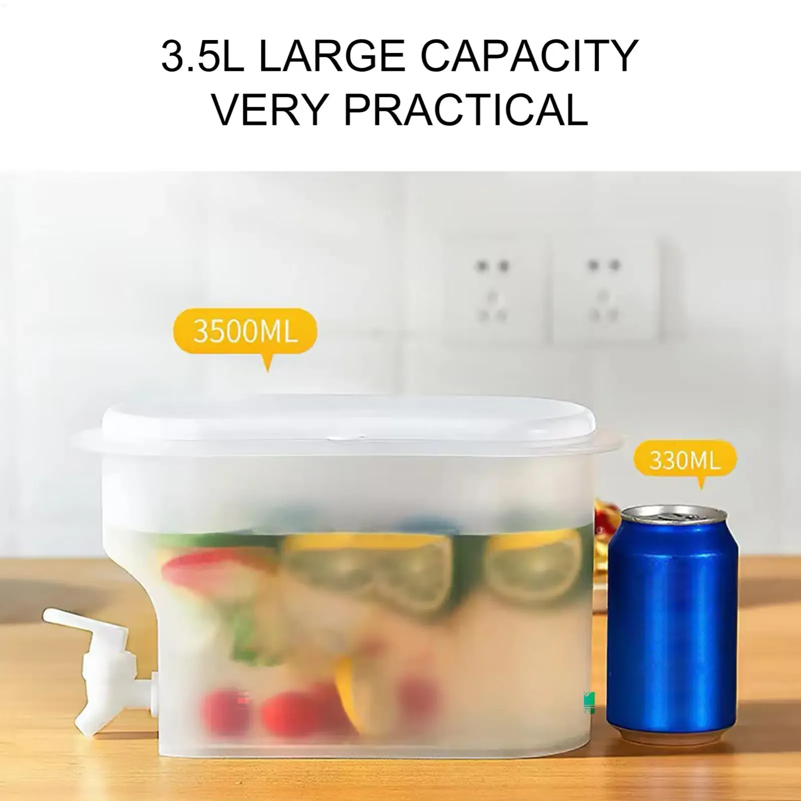 Carafe à eau froide en situation d'usage