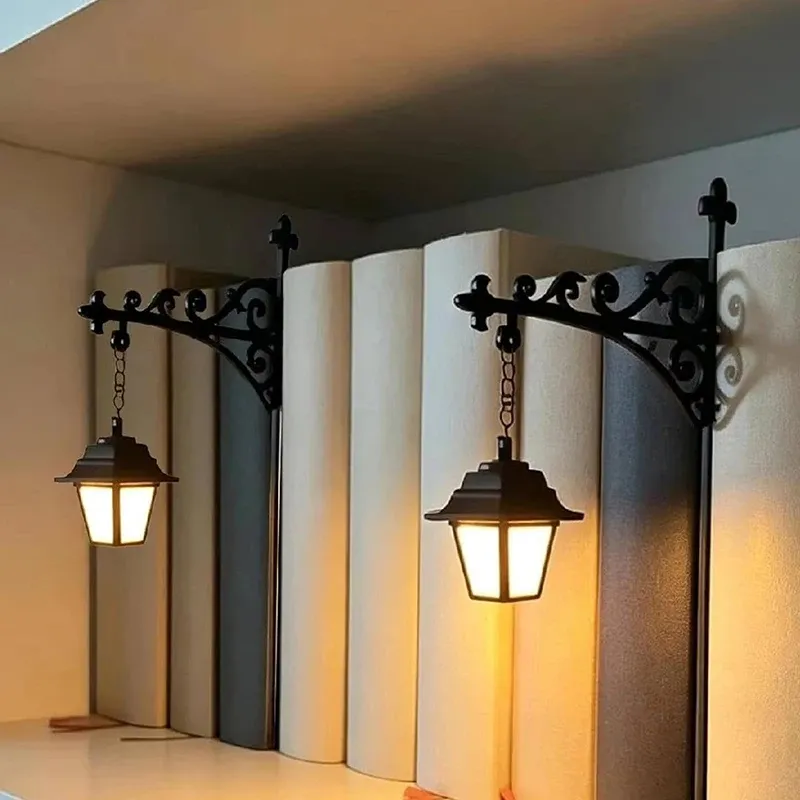 Lanterne murale rétro suspendue, décoration murale, lampe de nuit LED en métal noir à fixation murale, lanterne murale gothique vintage, ornement, lampe de lecture 1