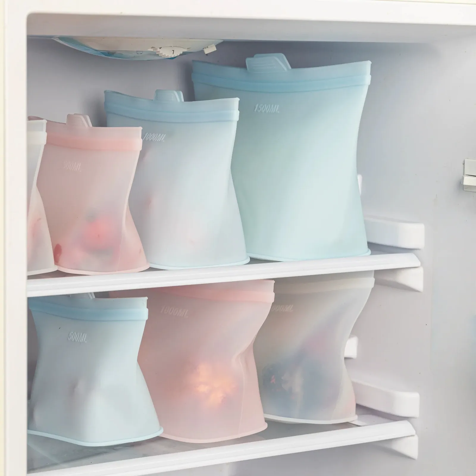 Sacs de conservation en silicone en situation d'utilisation