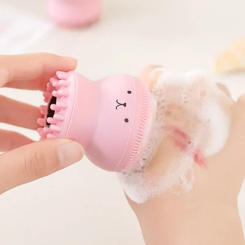 Détail de la brosse nettoyante en silicone