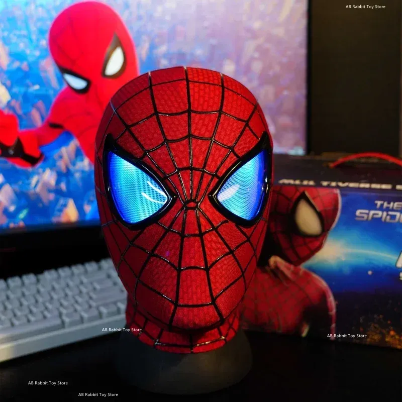 Masque Spider-Man à yeux mobiles, en situation