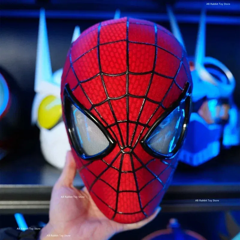 Masque Spider-Man à yeux mobiles, porté