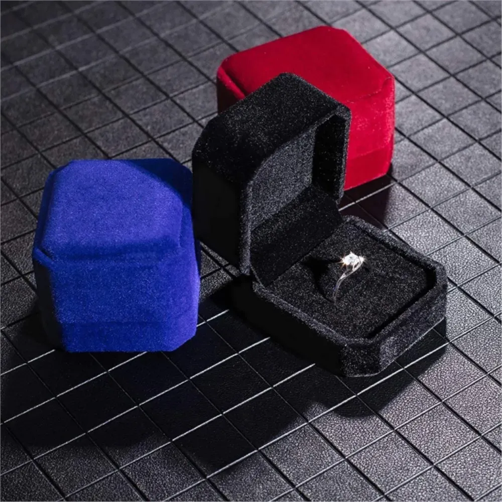 Écrin carré en velours pour boucles d'oreilles et bagues, organisateur de bijoux 5