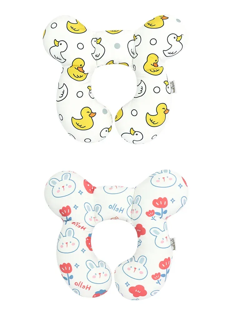 Coussin bébé, en voyage