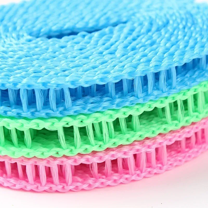 Corde à linge portable antidérapante et coupe-vent, type clôture, pour couette, avec corde d'aération, idéale pour les voyages en plein air et l'entretien ménager 2