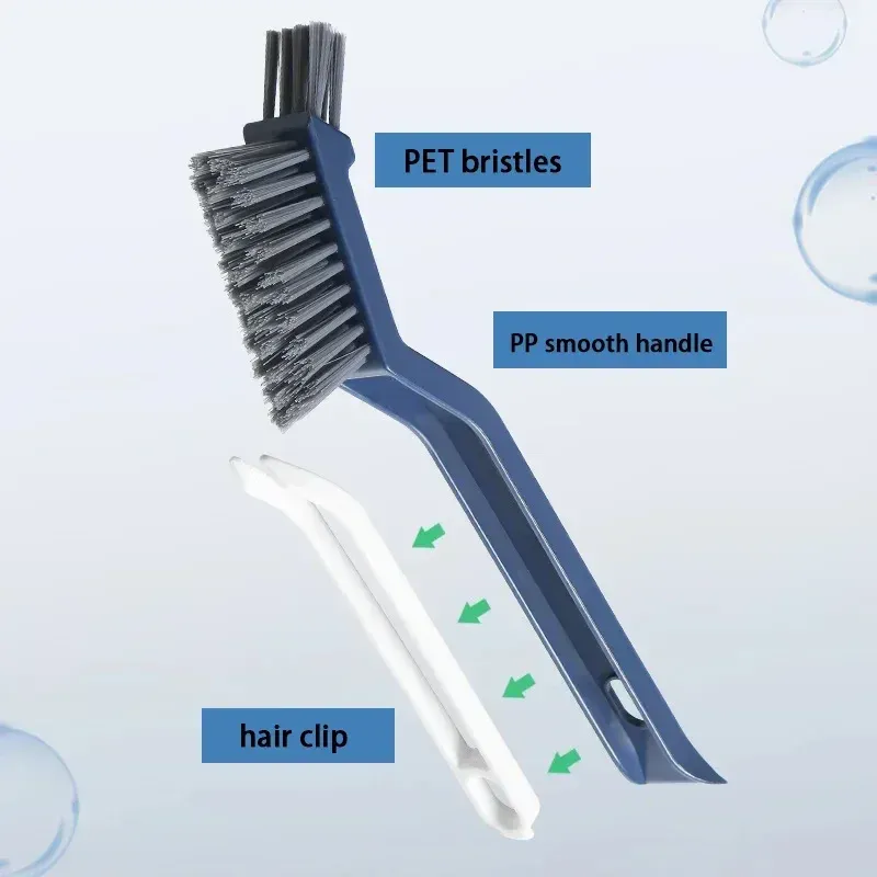 Nettoyage des joints de carrelage avec la brosse en V