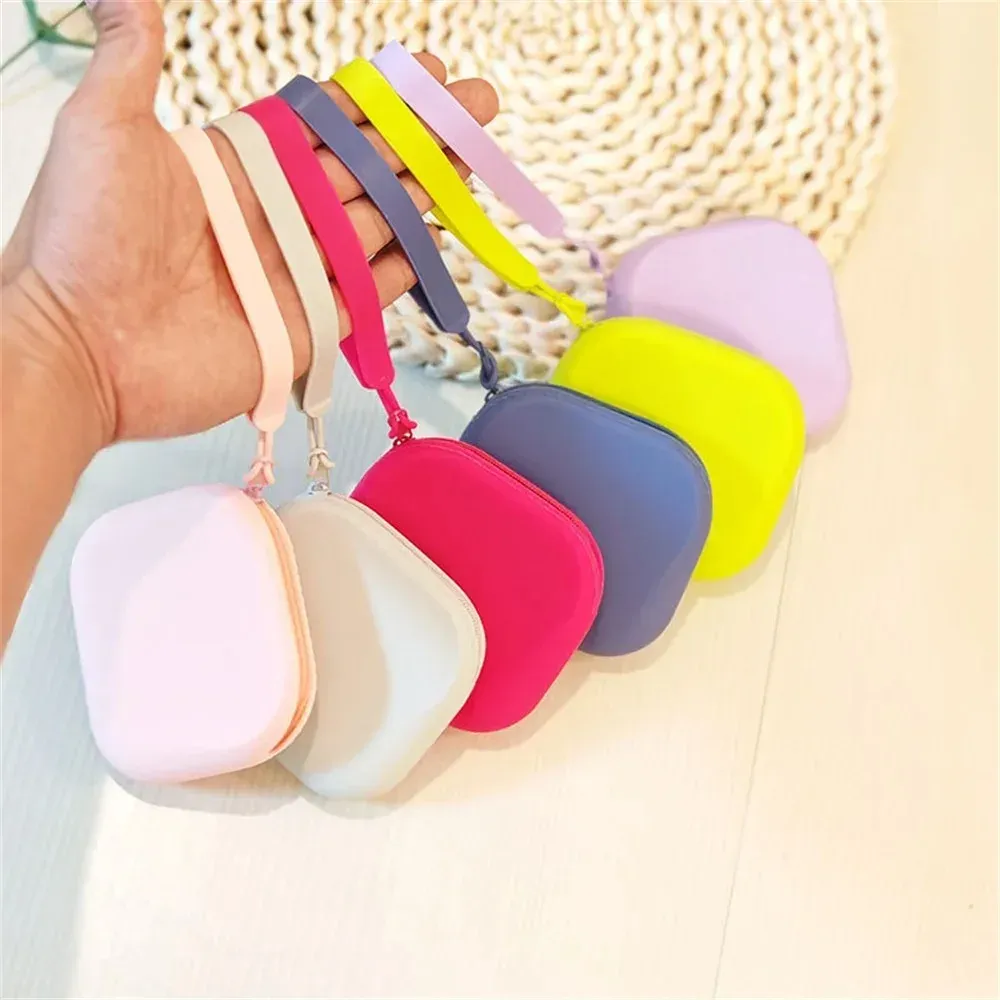 Trousse de toilette en silicone, ambiance lifestyle