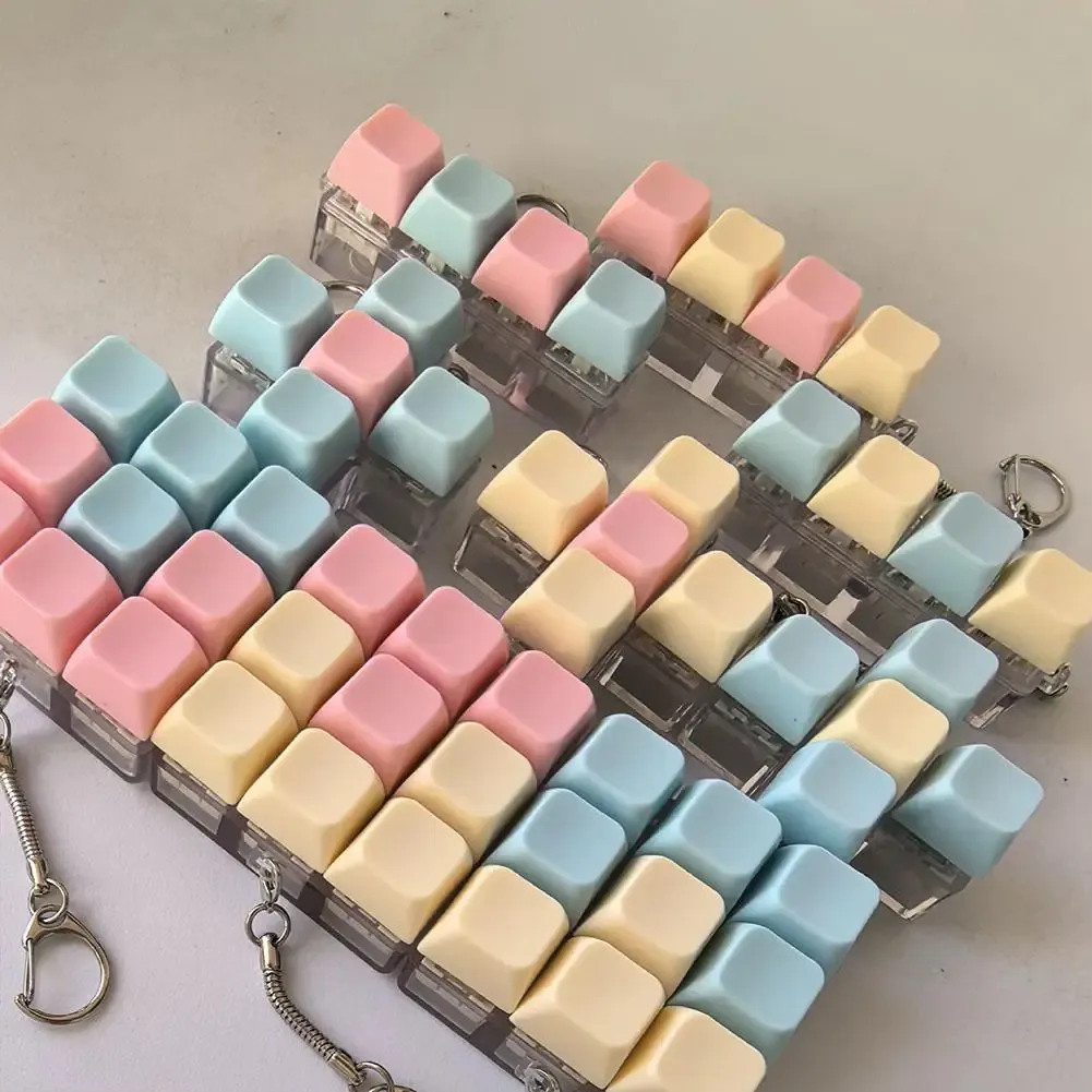 Clavier fidget à accrocher à un sac