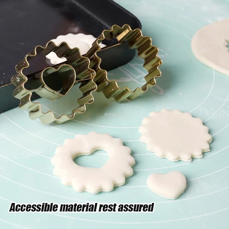 1/2 emporte-pièces en acier inoxydable pour biscuits, sandwichs et confitures, machine à gaufrer les biscuits, moule à pâtisserie en forme de cœur, outils de cuisson 4