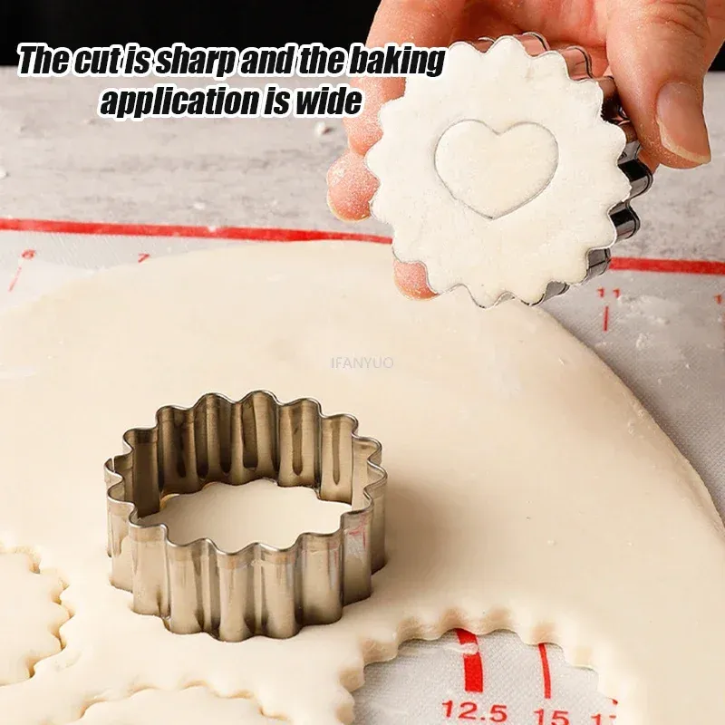 1/2 emporte-pièces en acier inoxydable pour biscuits, sandwichs et confitures, machine à gaufrer les biscuits, moule à pâtisserie en forme de cœur, outils de cuisson 5