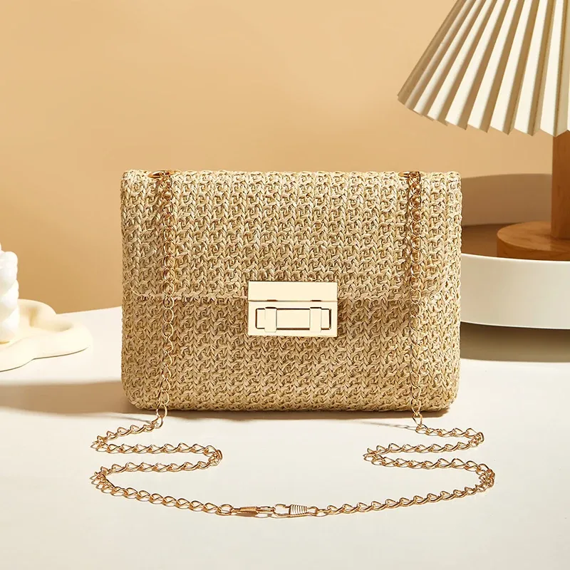 Sac à bandoulière à chaîne, mise en situation