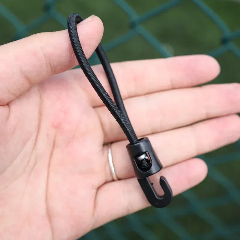 Corde élastique arrimant des bagages