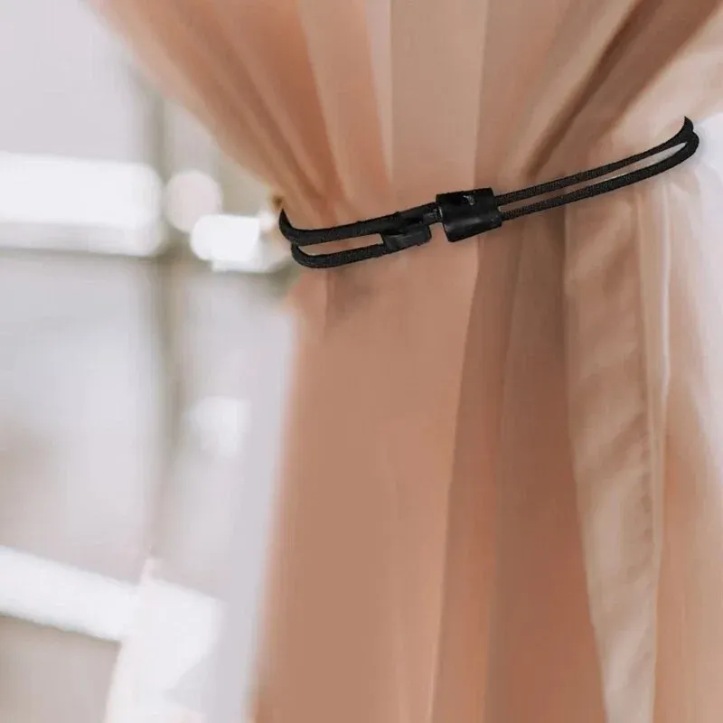 Corde élastique dans un véhicule