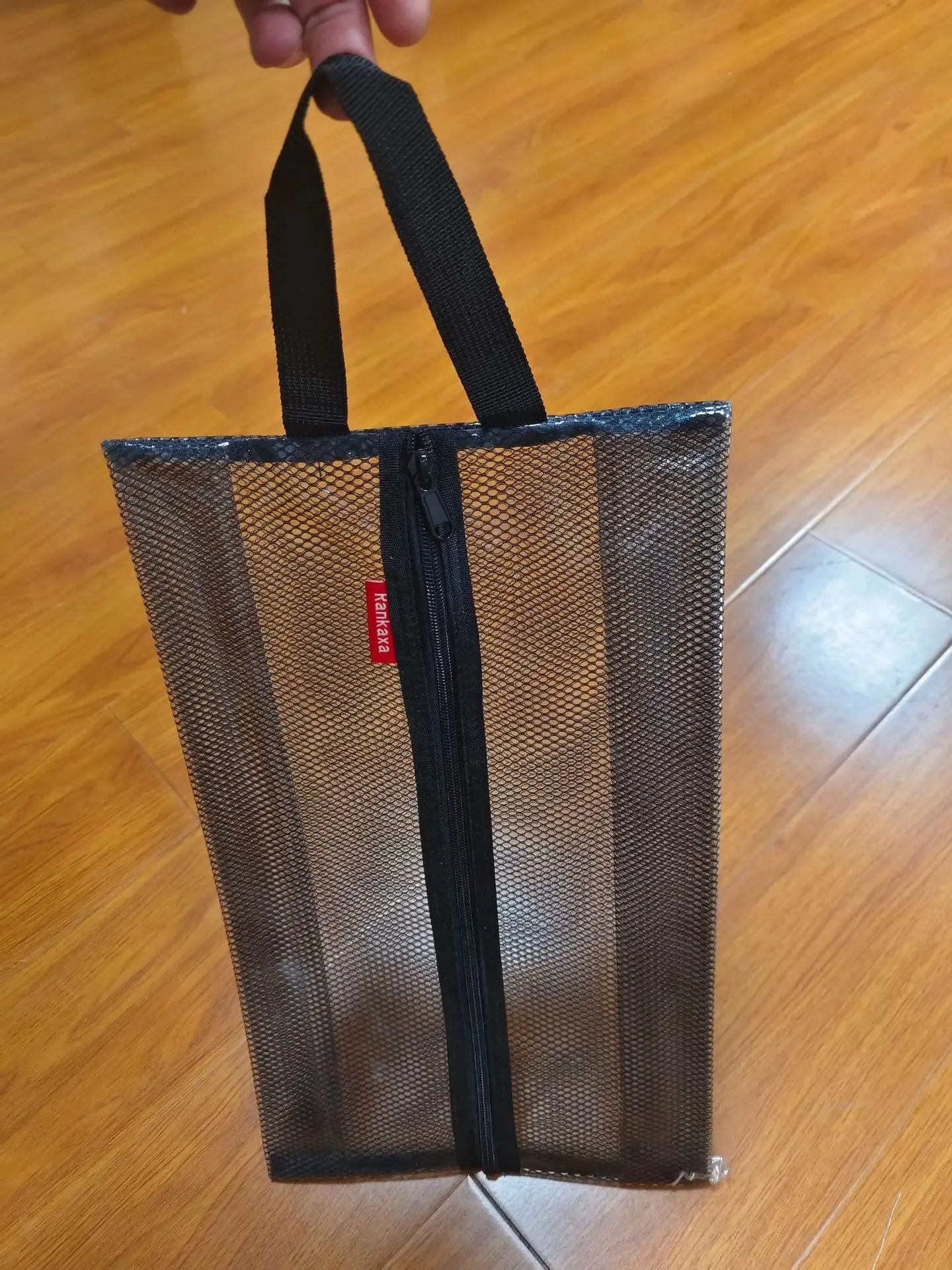 Sac de rangement pour chaussures en maille noire, imperméable et multifonctionnel, avec clip organisateur 5