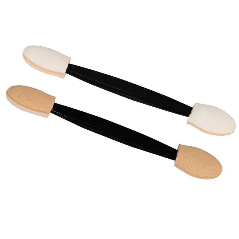 Pinceaux de maquillage pour estomper le fard